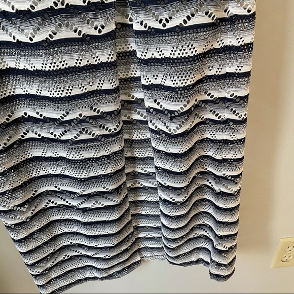 Saks Fifth Avenue Chevron Stripe Pattern Navy & White Spaghetti Strap Maxi Dress - Picture 4 of 8